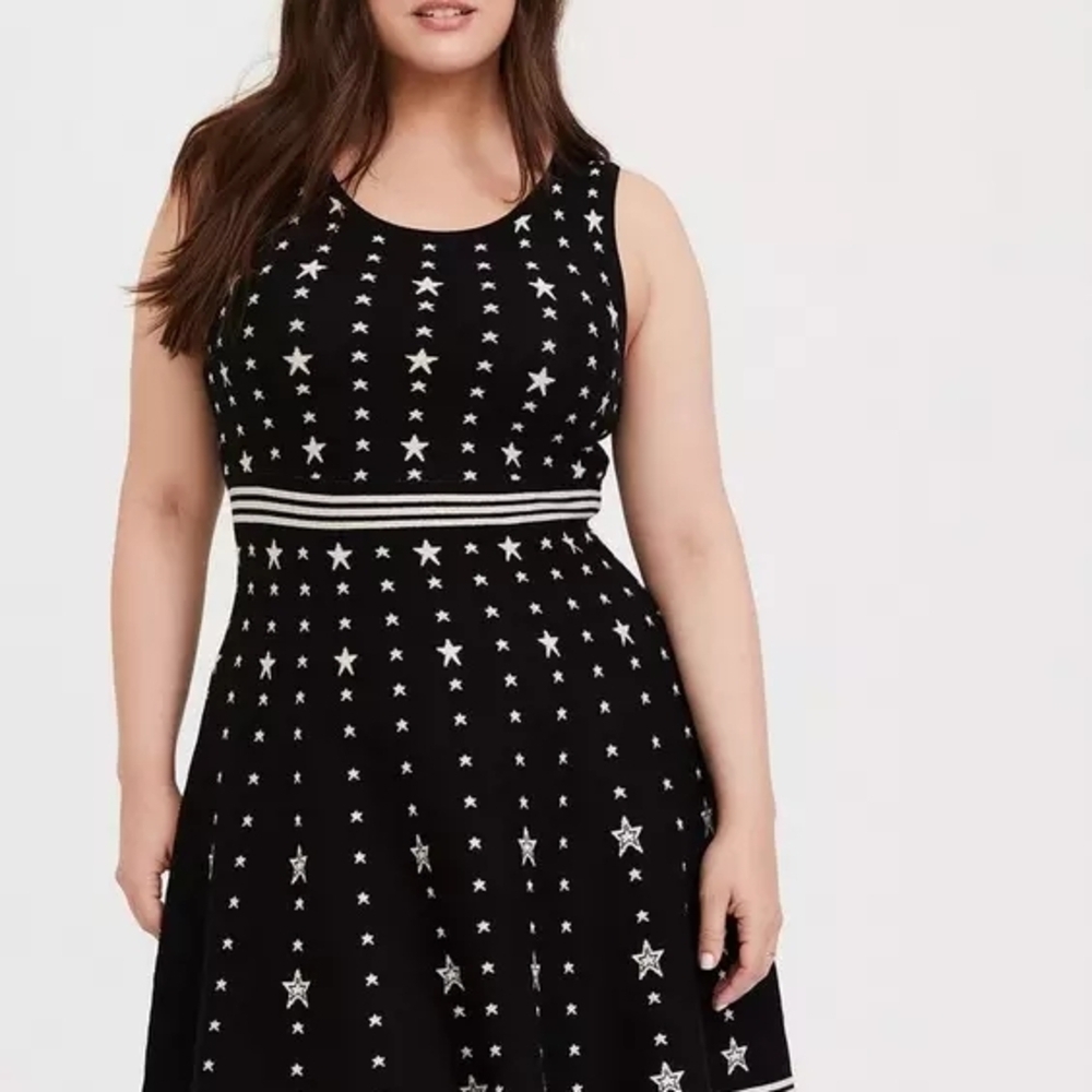 Torrid Black Star Print Sweater Knit Skater Dress – Scoop Neck Sleeveless Size 3